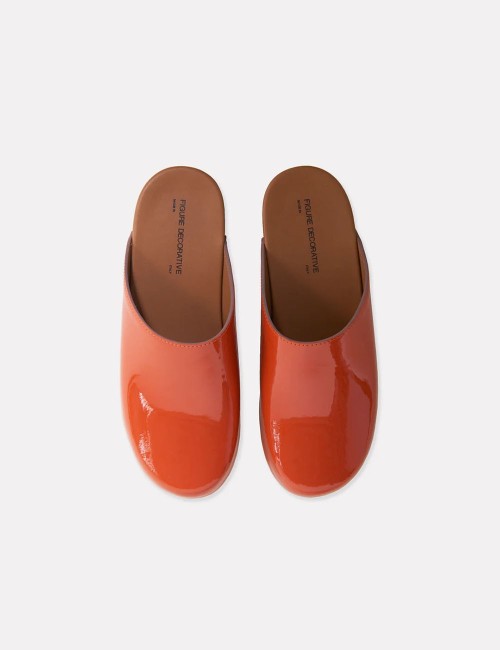 Zoccoli in pelle lucida in Arancio
