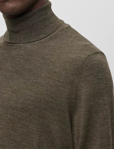 Maglione Slim Fit A Collo Alto In Lana Vergine Marrone Scuro