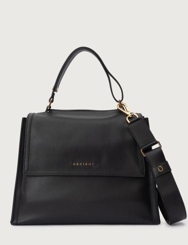 Borsa a spalla Sveva Nappa Media in pelle con tracolla nera