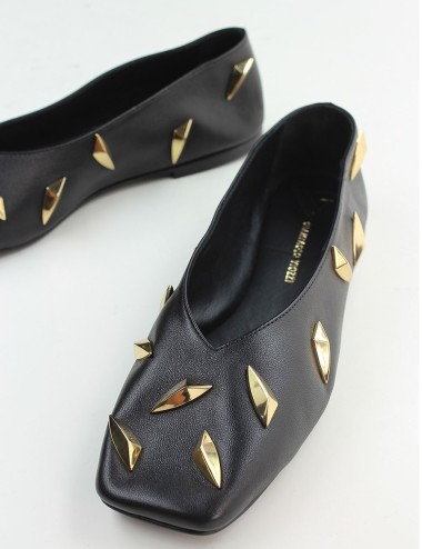 Ballerina in nappa nero con borchie oro