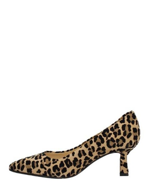 Leopard suede pumps