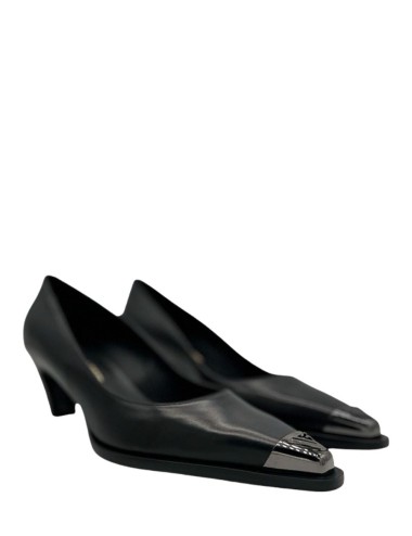 Décolleté in nappa con puntale nera