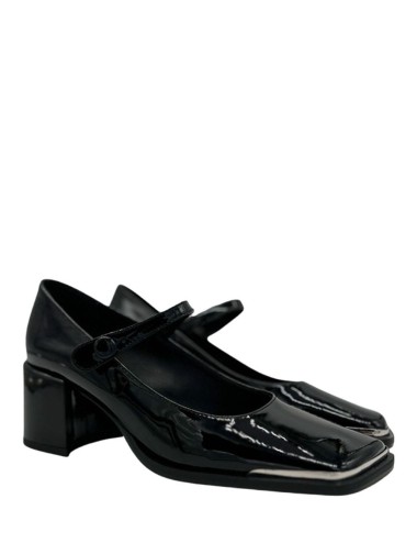 Scarpa con tacco in vernice nero
