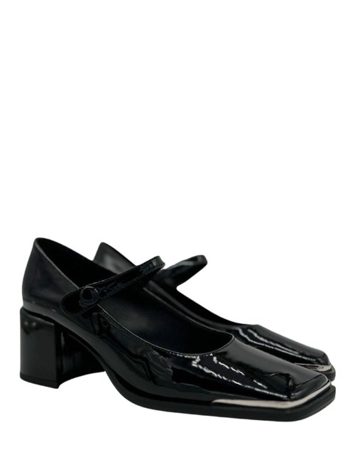 Scarpa con tacco in vernice nero