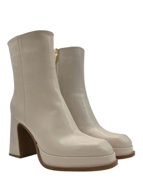 Stivaletto in pelle burro