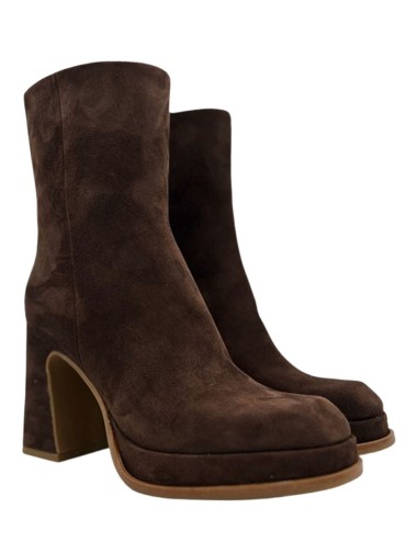 Stivaletto scamosciato marrone