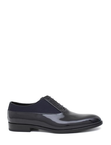 SCARPA CON LACCI BLU IN VERNICE