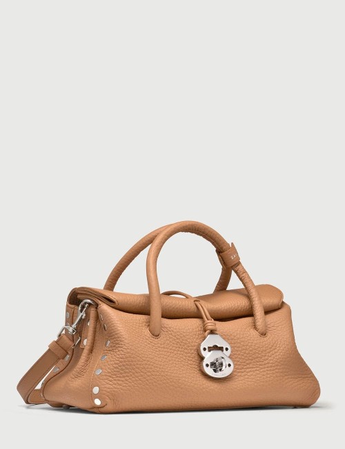 BORSA DOTTA SMALL IN PELLE MARTELLATA BROWN AMARETTO