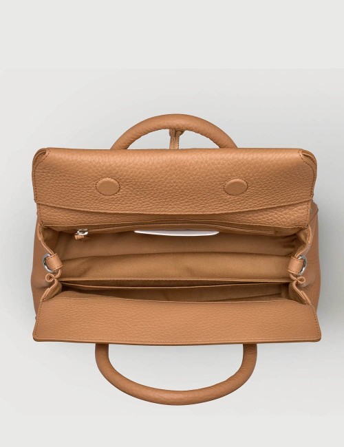BORSA DOTTA SMALL IN PELLE MARTELLATA BROWN AMARETTO
