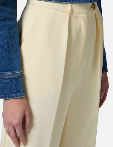 Pantaloni in crêpe fluido con bottoni dorati lemonade