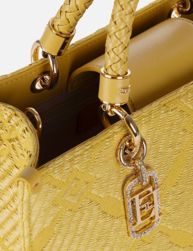 Tote media in jacquard con charms curry