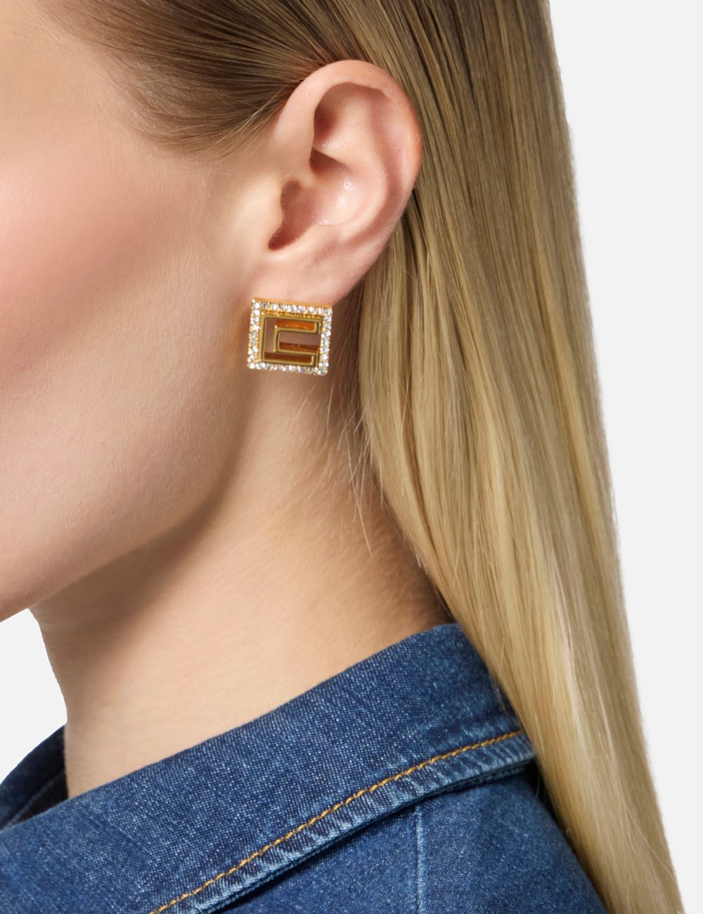 Micro orecchini squadrati in ottone con logo e strass oro giallo