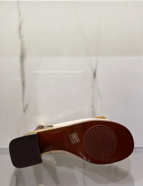 LILOLA ivory sandals with gold flowers