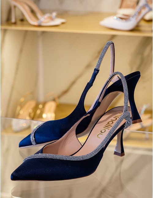 Slingback in raso con tacco con strass blu