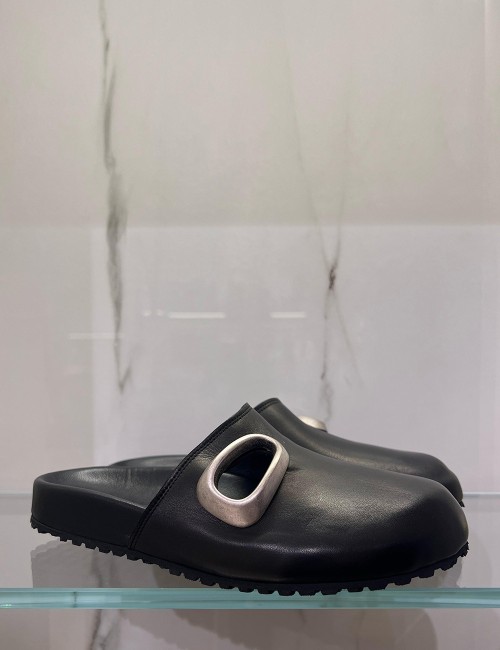 Mules in nappa neri