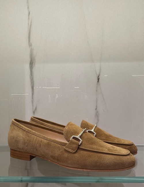 Mocassino scamosciato cammello