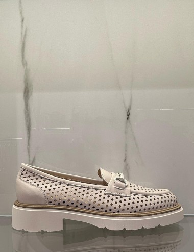 Mocassino traforato alto beige