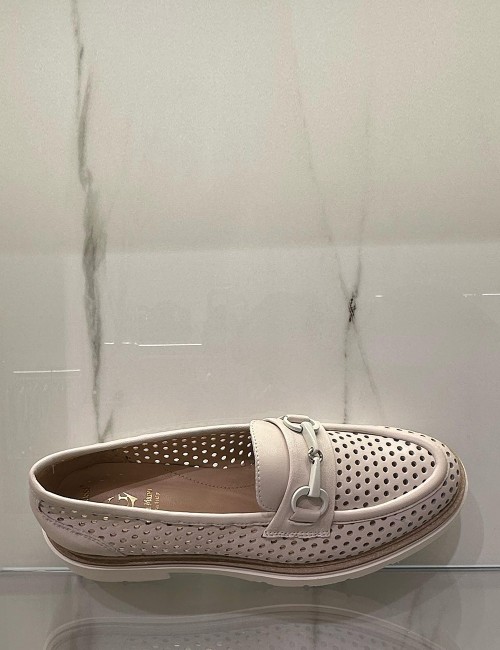 Mocassino traforato alto beige