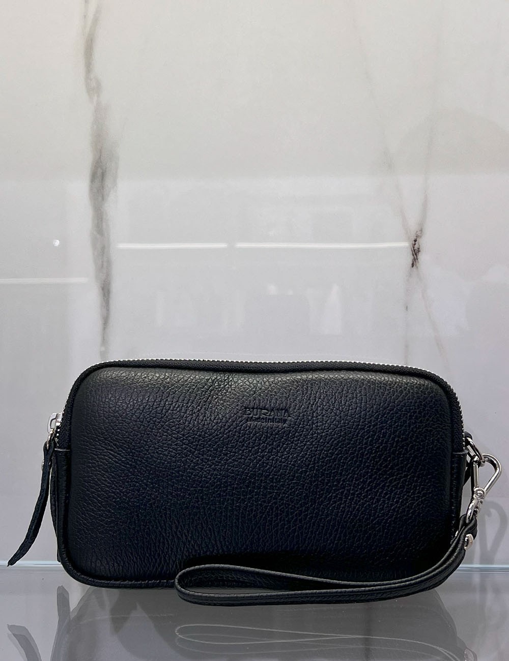 Pochette in pelle con 3 scomparti nera