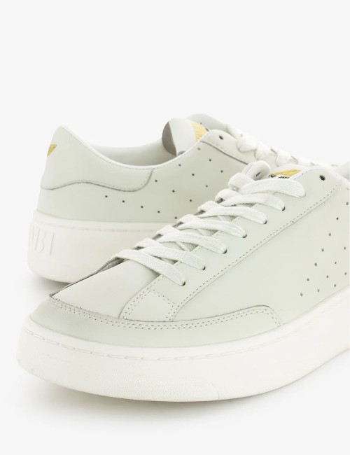 Sneakers Trailmate white