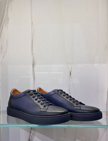 Sneakers in pelle traforate blu