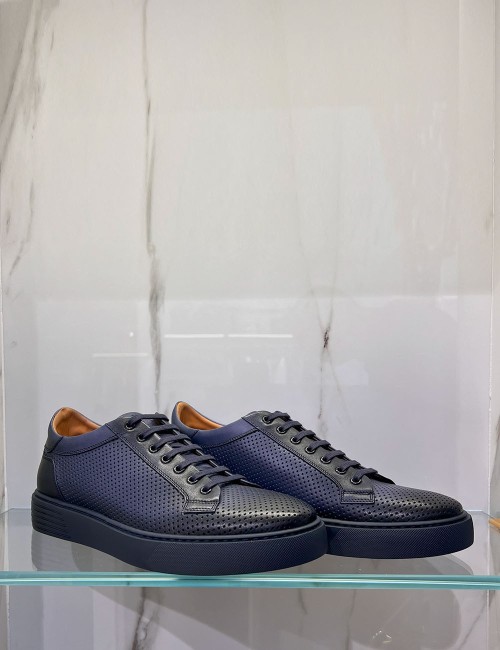 Sneakers in pelle traforate blu