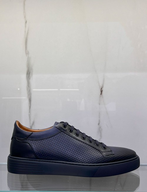 Sneakers in pelle traforate blu