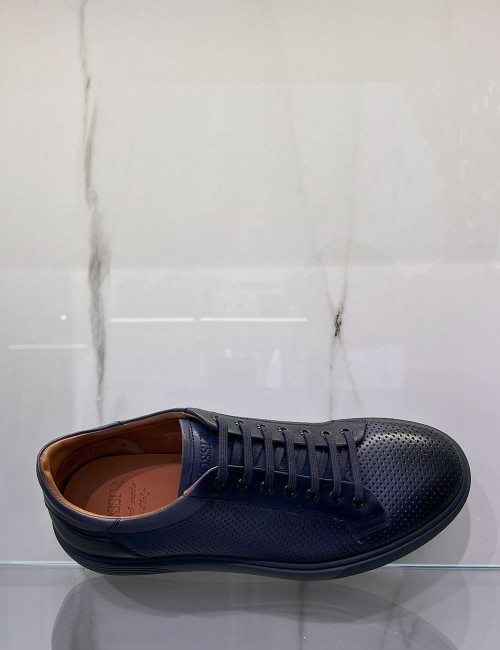 Sneakers in pelle traforate blu