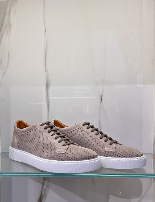 Sneakers scamosciate traforate dove