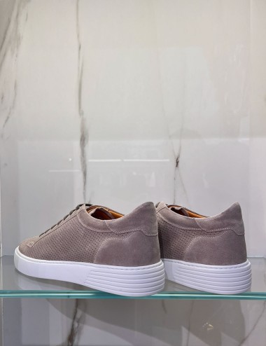 Sneakers scamosciate traforate dove