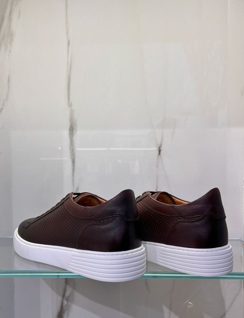 Sneakers in pelle traforate brown