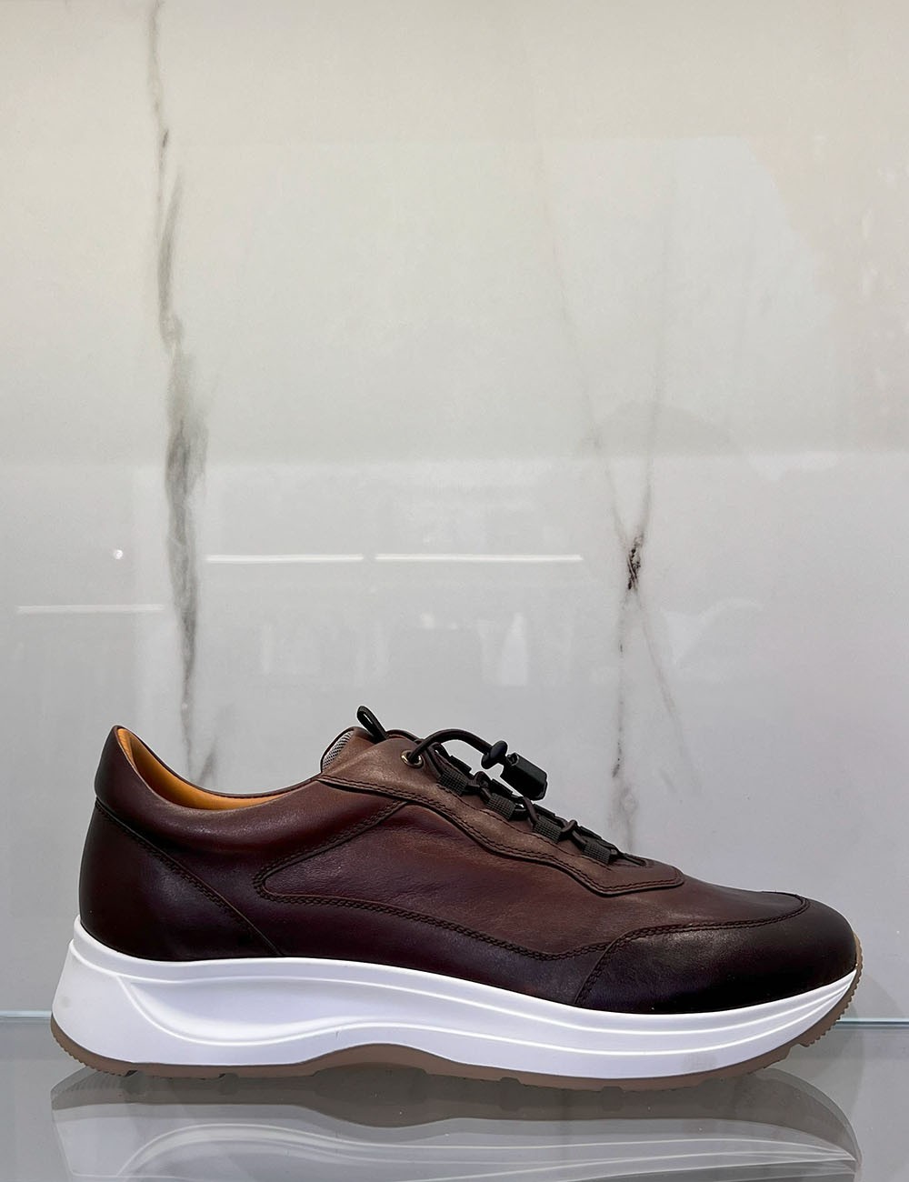 Sneakers in pelle testa di moro