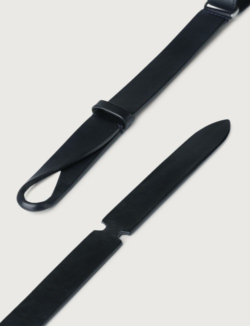 Bull leather Nobuckle belt blue
