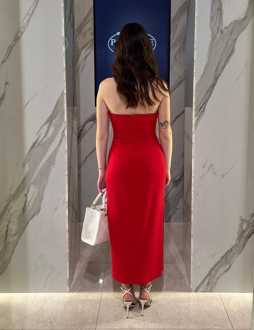 Flowing crêpe sheath dress with macro bow red passion