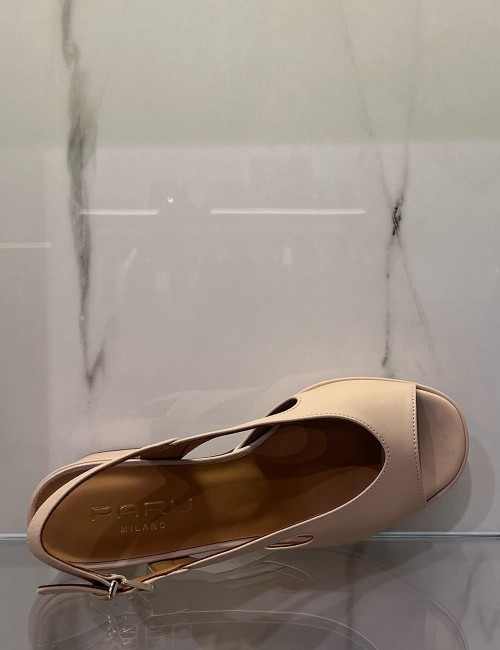 Sandali con plateau nude