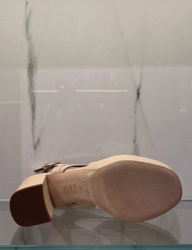 Sandali con plateau nude