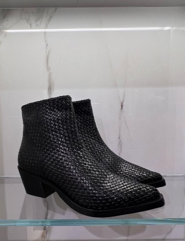 Tronchetto texano intrecciato nero