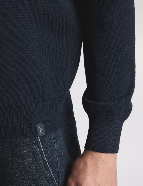 Round-neck Jumper in Wool blue
