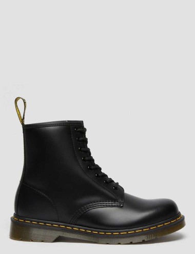 Dr. Martens Stivali di pelle 1460 Smooth nero a 195€