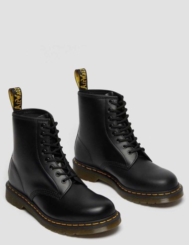 1460 SMOOTH LEATHER LACE UP BOOTS