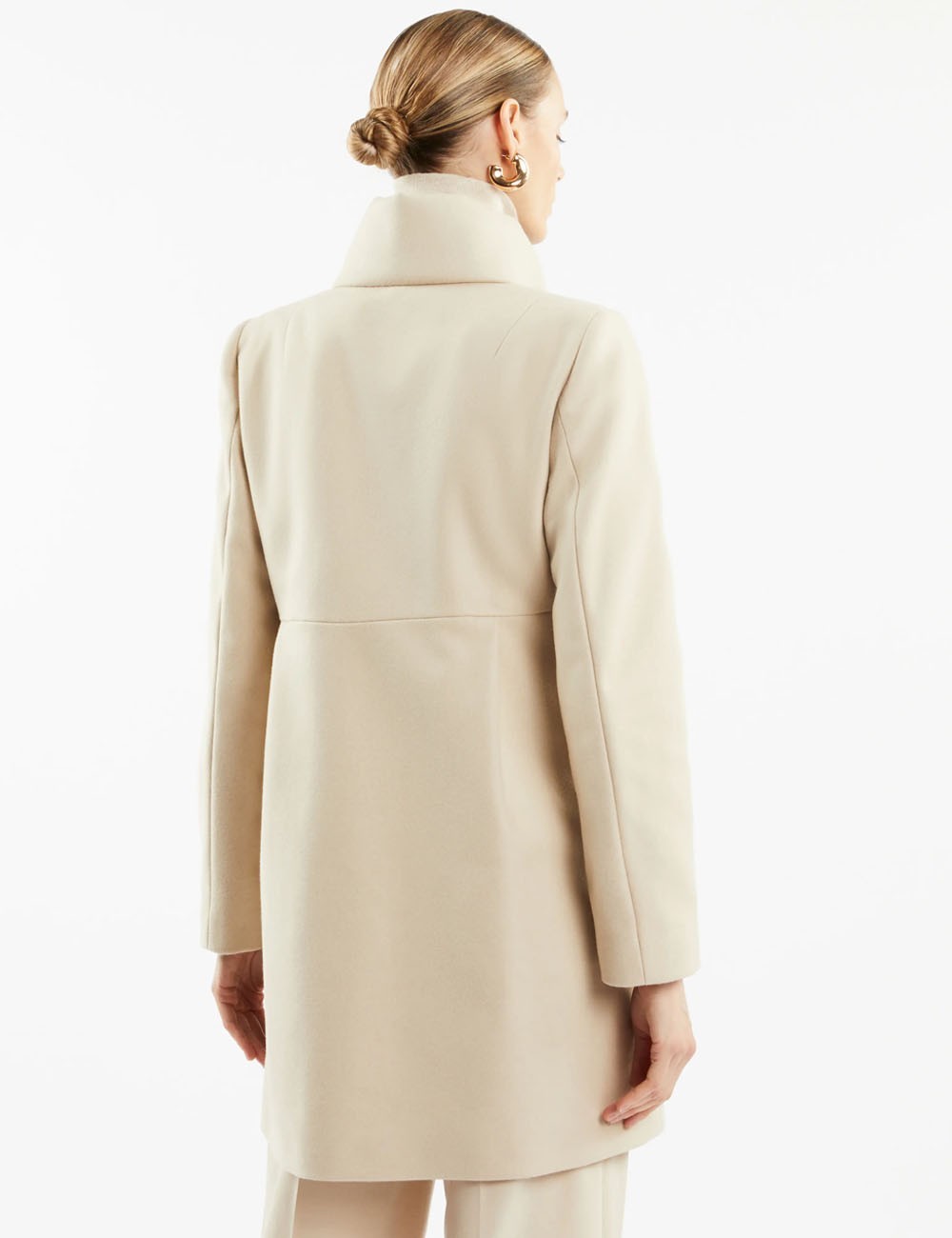 Romantic Coat in Wool natural