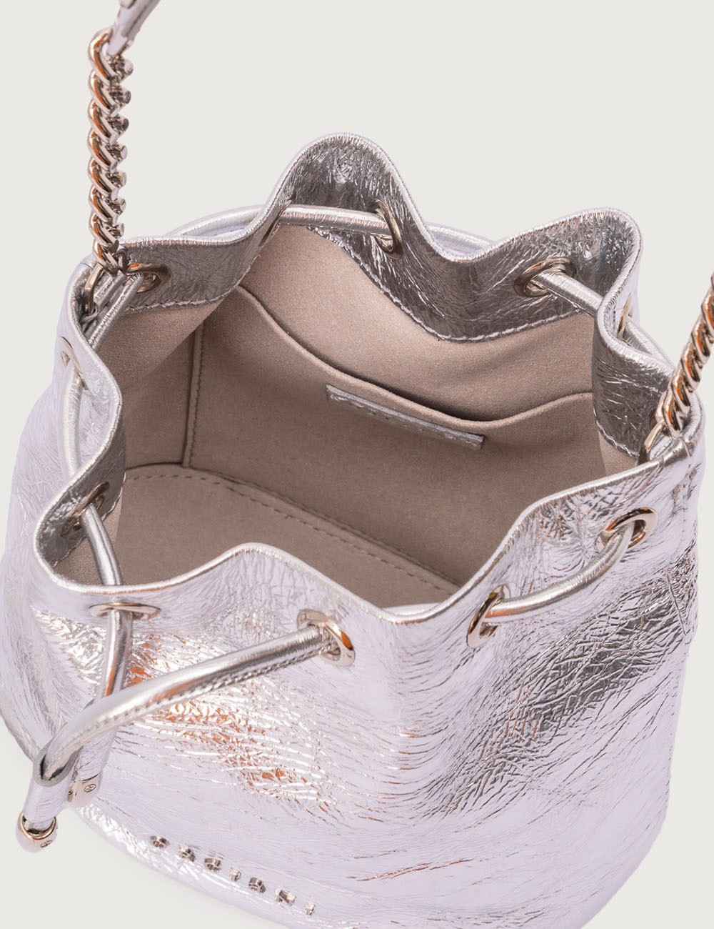 Mini secchiello Nest Metal in pelle con tracolla argento