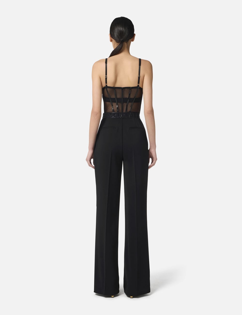 Tuta in crêpe leggero e tulle nero