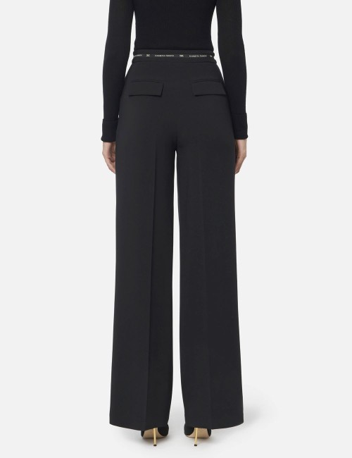 Pantaloni in crêpe leggero con nastro logo nero