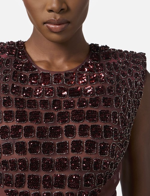 Dress in lightweight crêpe and tulle fabrics with crocodile-effect embroideries merlot