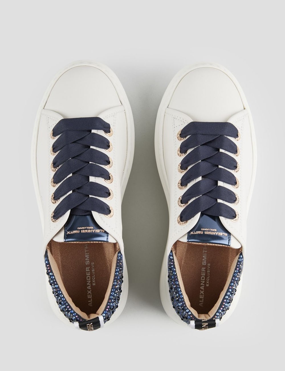 Sneakers Wembley Woman in white leather and rhinestones blue heel