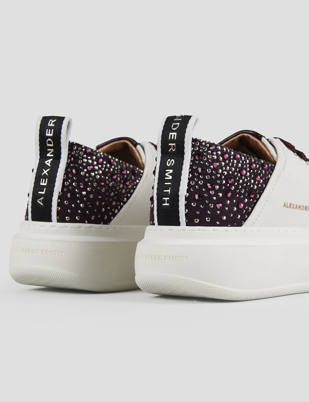 Sneakers Wembley in white leather and rhinestones bordeaux heel