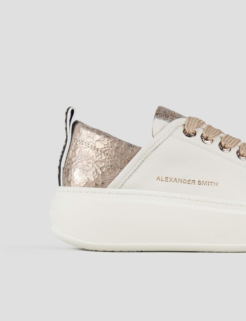 Sneakers Wembley High Woman in white cracklè laminated leather heel nude