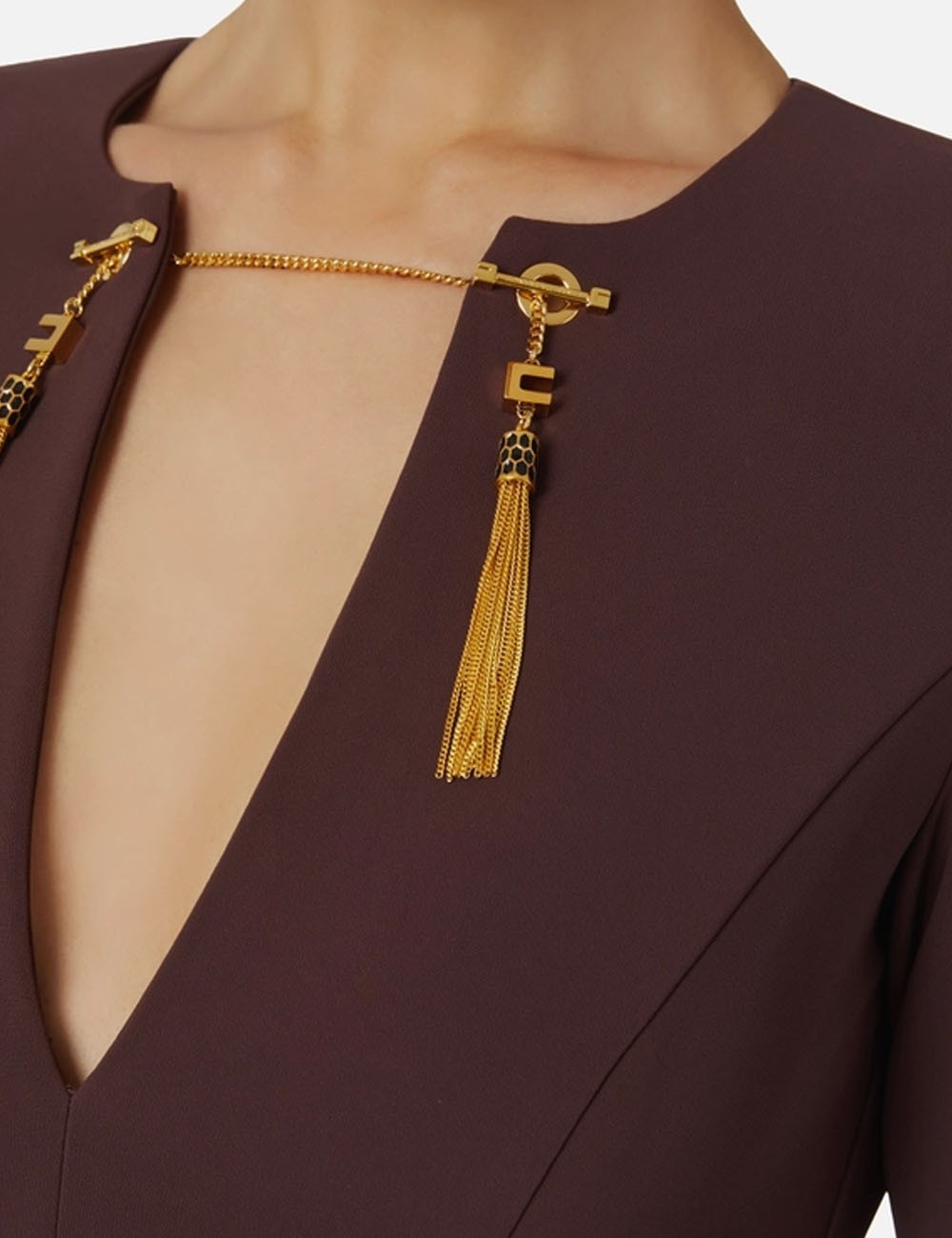 Dress in lightweight crêpe fabric with jewel chain merlot