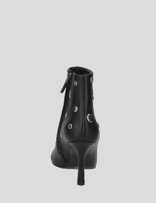 Ankle boots with studs black